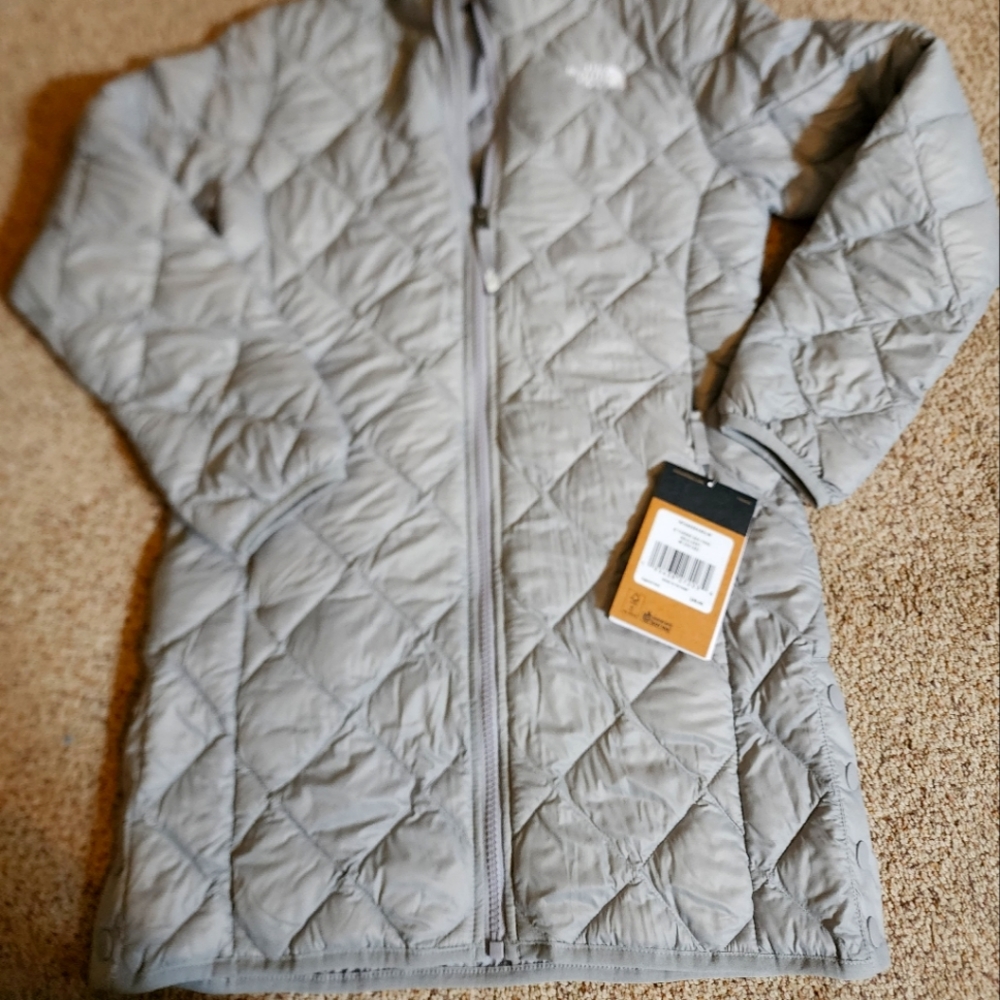The North Face girls thermo eco parka size medium